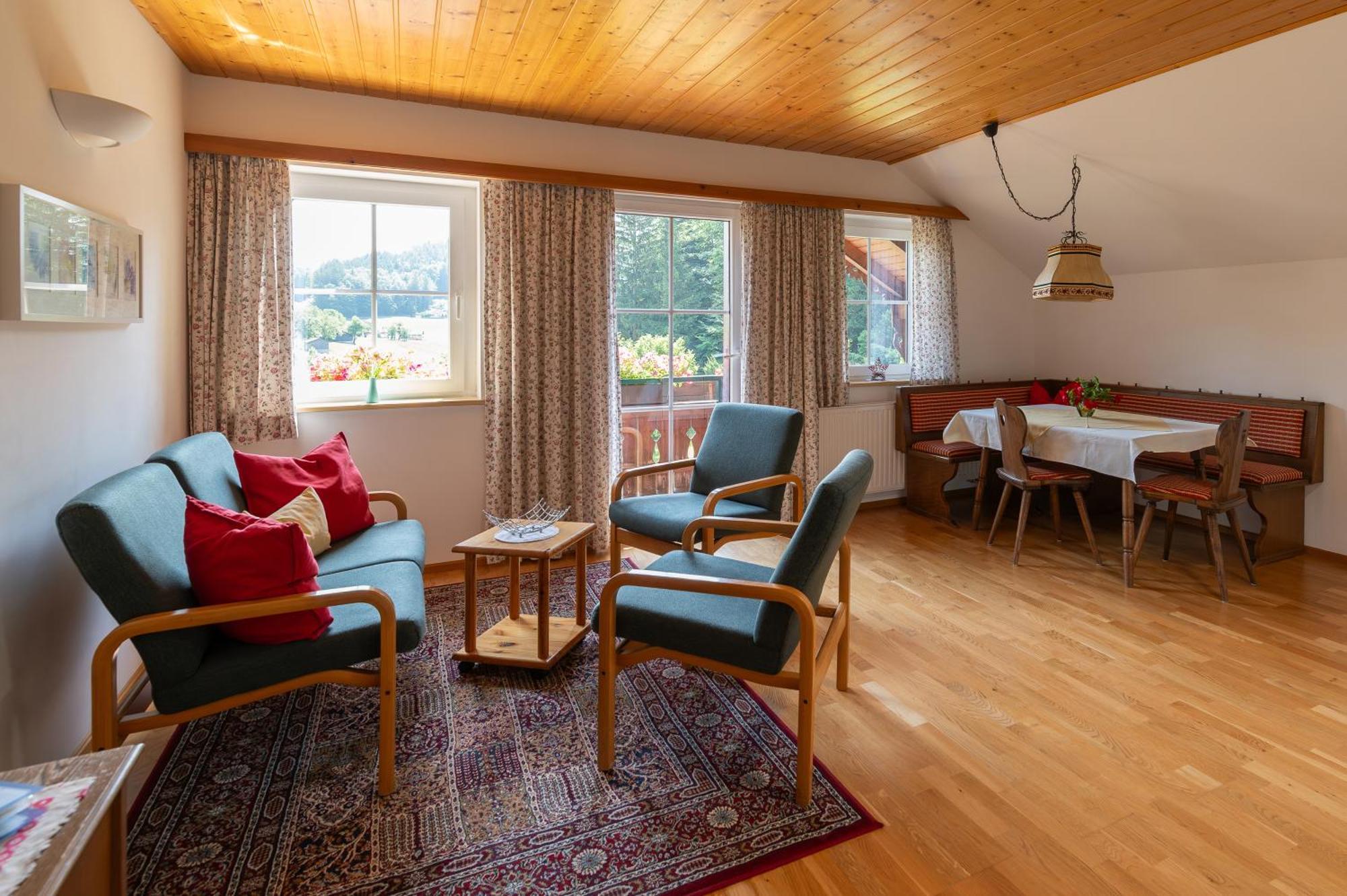 Scheibling Apartment *